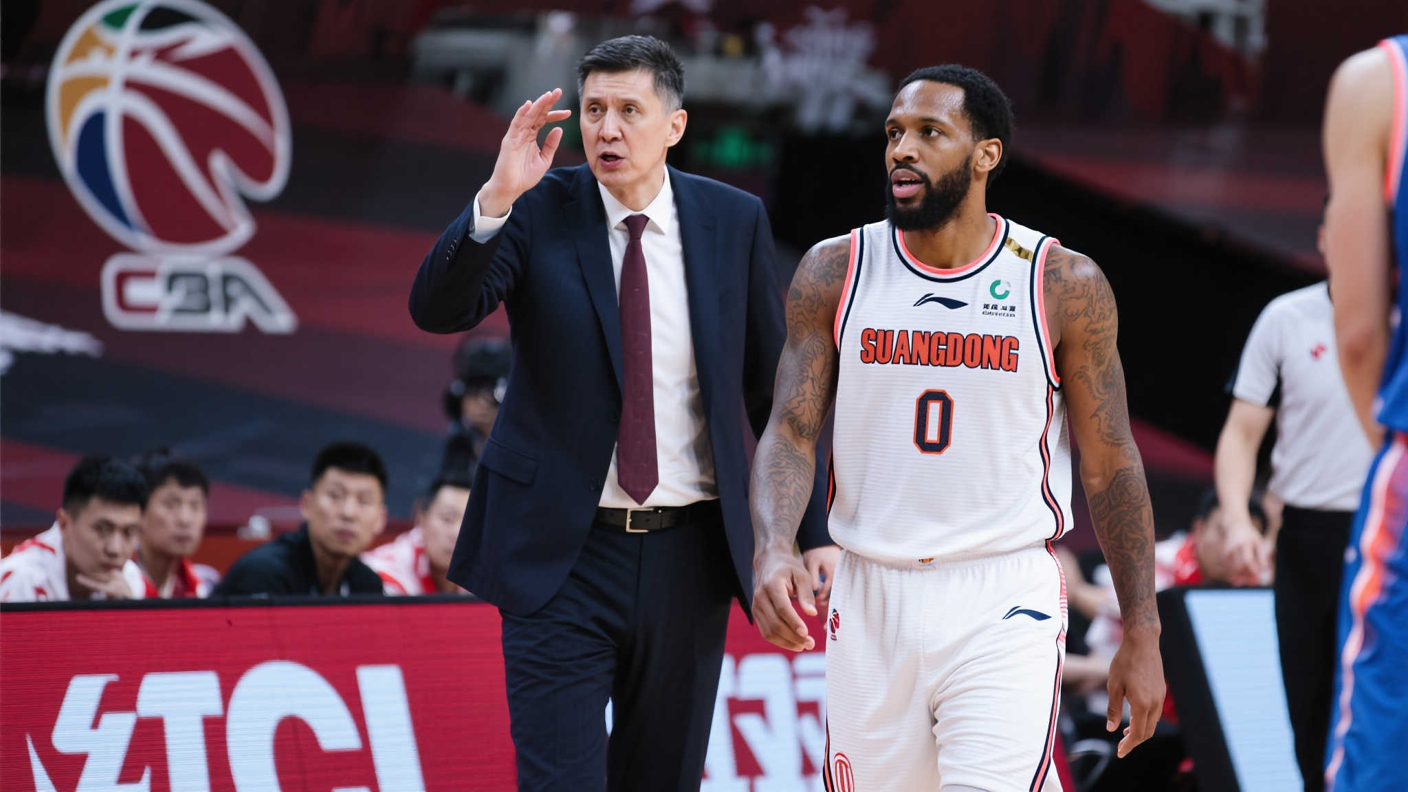 猛龙大胜篮网止3连败 瓦格纳22分魔术力克骑士