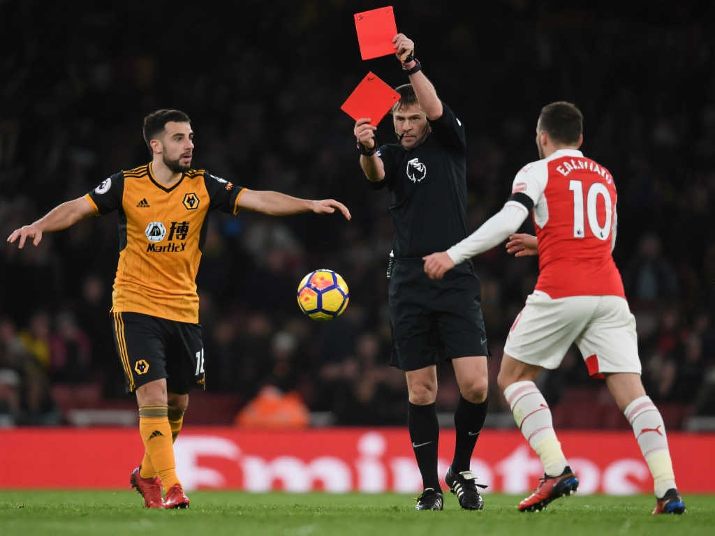 他还贡献了 他还贡献了